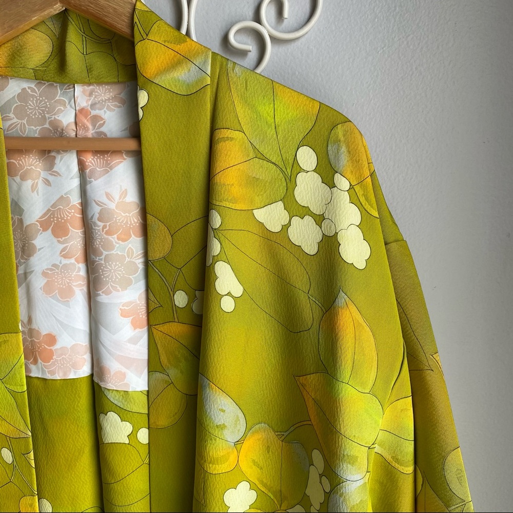 VINTAGE // Chartreuse Kimono
